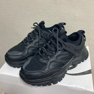 디스커버리 버킷디펜더 트리플블랙 240