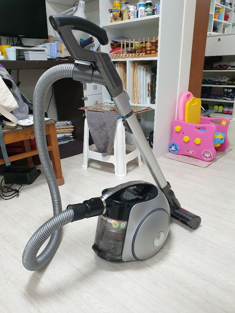 LG 코드제로 T9 무선청소기--1