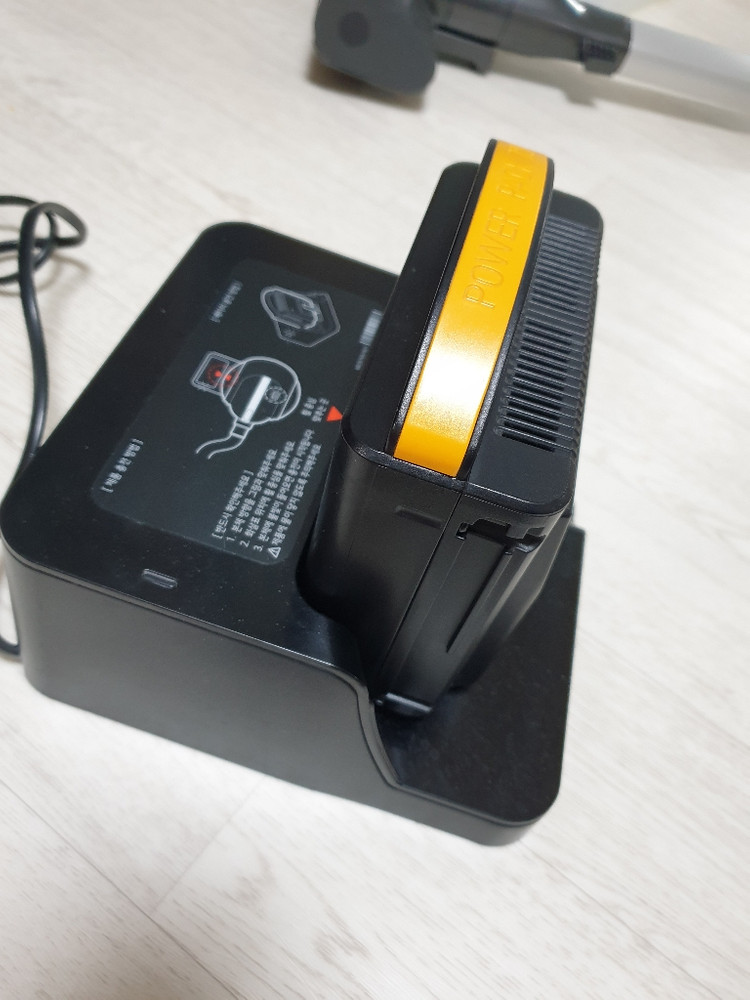 LG 코드제로 T9 무선청소기--6