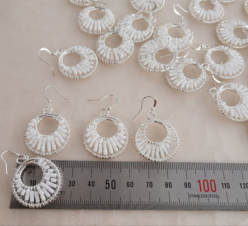 원형 비즈 귀걸이 화이트 25미리 40개 일괄--1