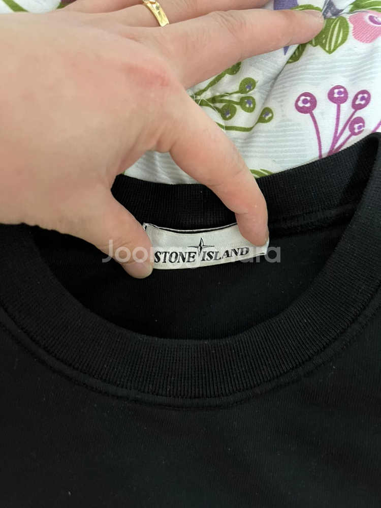 스톤아일랜드 맨투맨 블랙 XL 105 급쳐 21ss--1