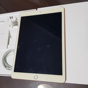 iPad 아이패드 7세대 32G WIFI 팝니다.