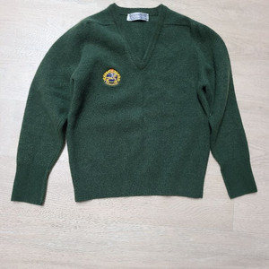 정품 버버리 월계수니트 55사이즈 팝니다