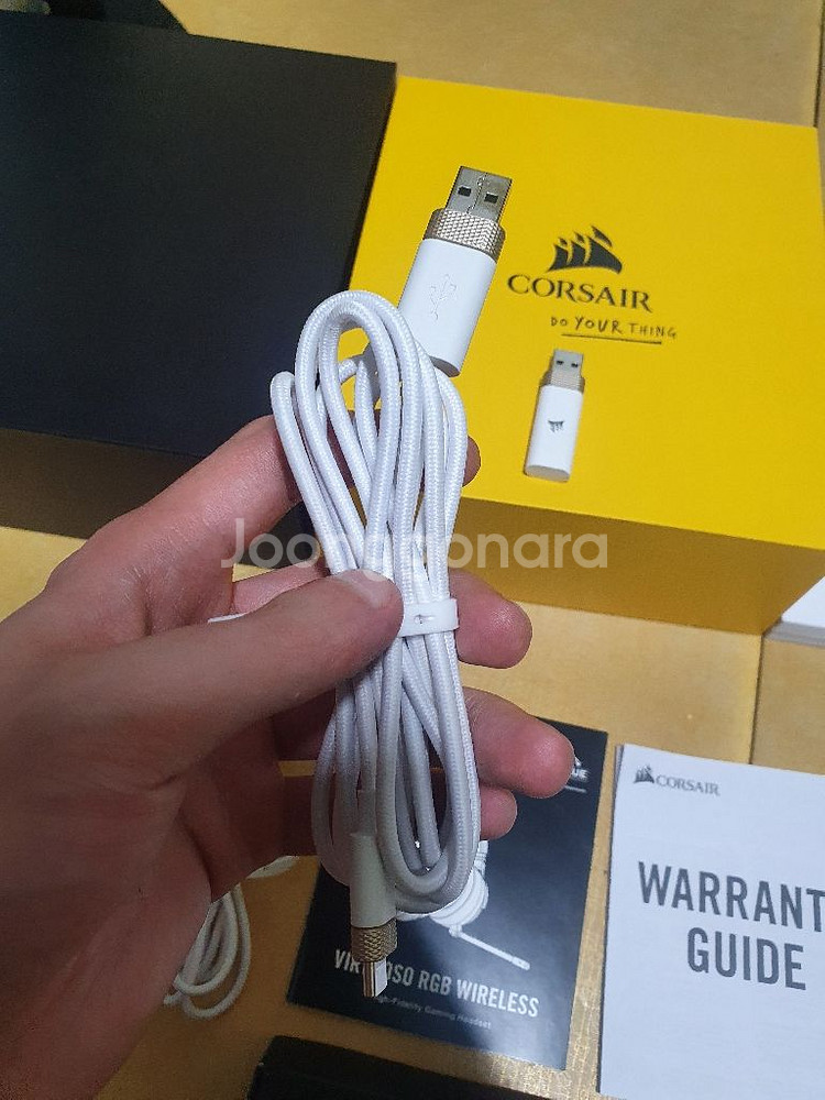 커세어 게이밍 헤드셋 버츄오소 판매합니다--3