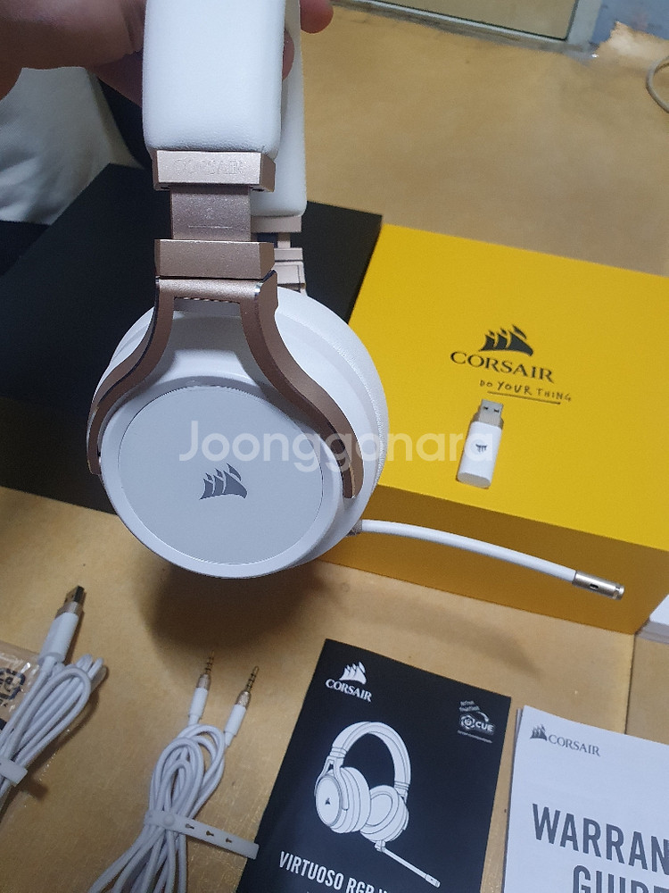 커세어 게이밍 헤드셋 버츄오소 판매합니다--6