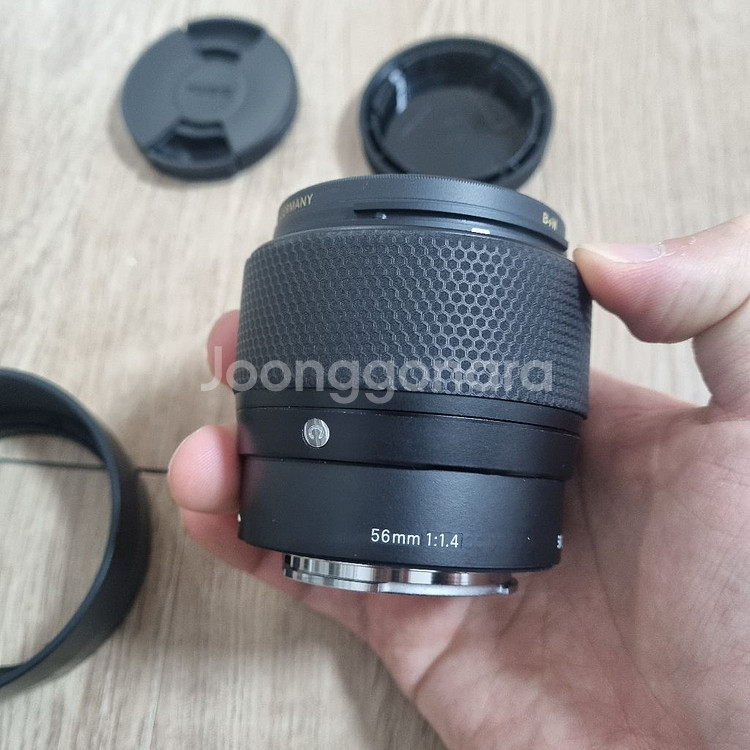 시그마56mm 1.4 소니 e마운트--3