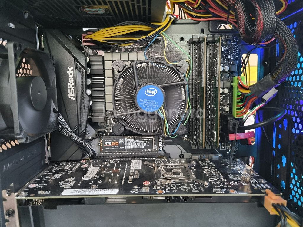 울산게임컴i5 8500 gtx1060 6g 램16--2