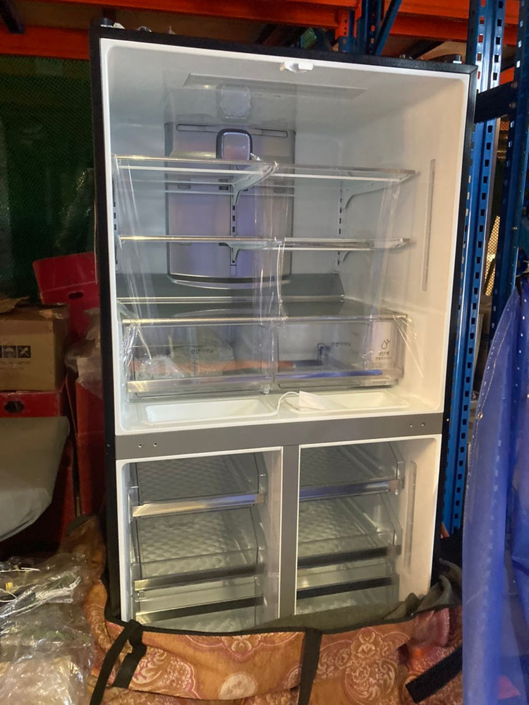 LG 디오스 얼음정수기냉장고(824L) J822MT35--2