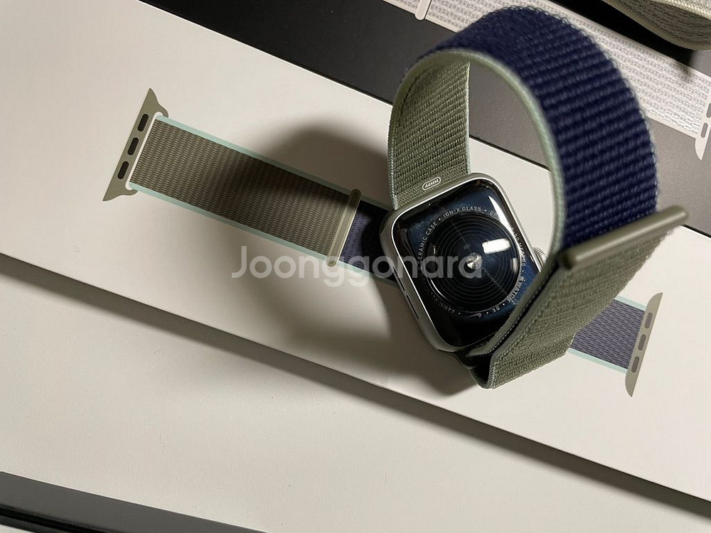 애플워치se 44mm 나이키 에디션 (gps모델,실버)--2
