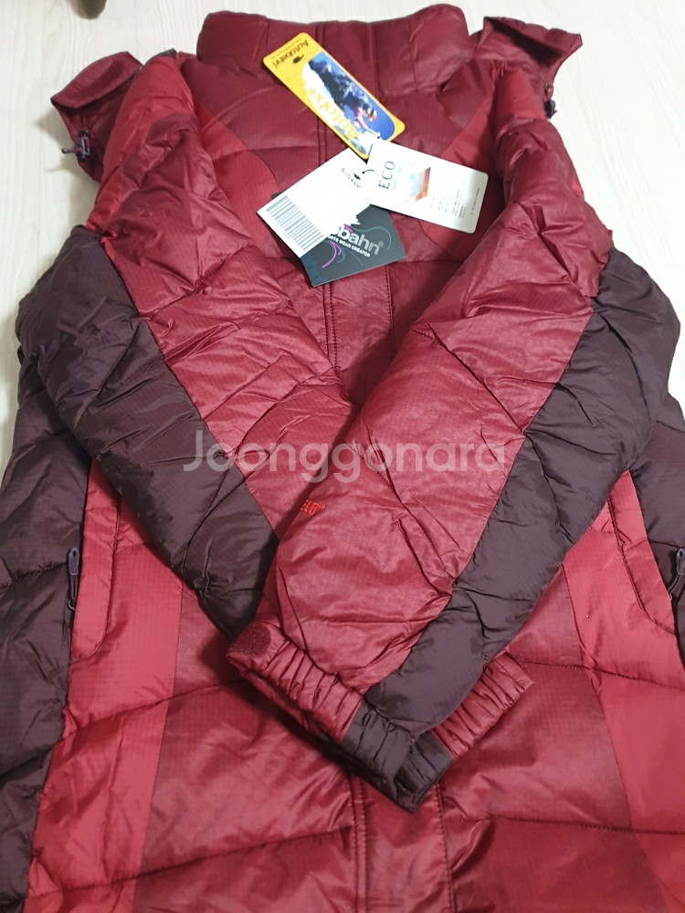 아우토뱌 등산 여성 잠바판매합니다.--8