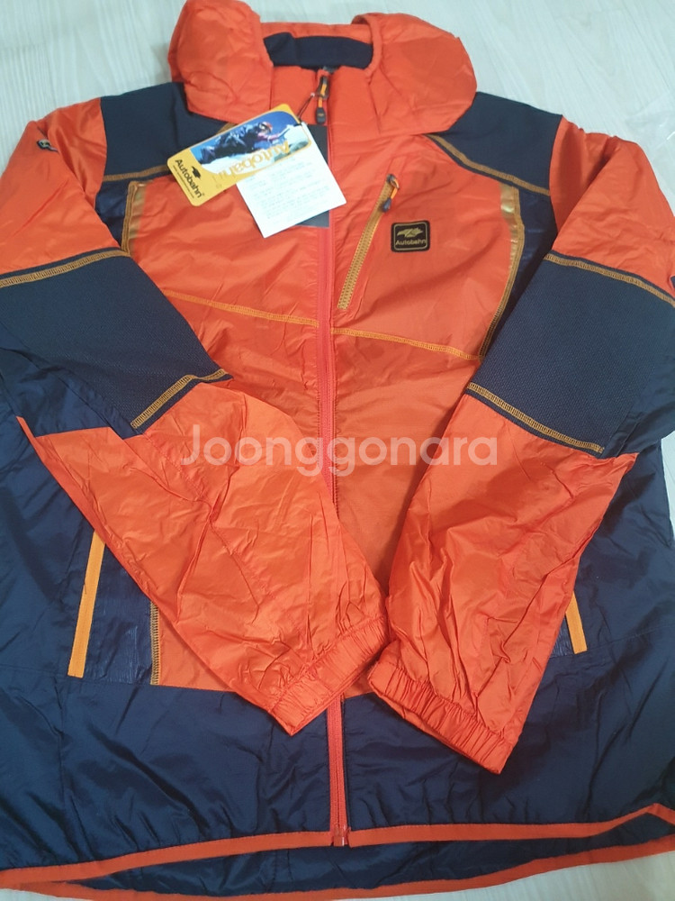 아우토뱌 등산 여성 잠바판매합니다.--6