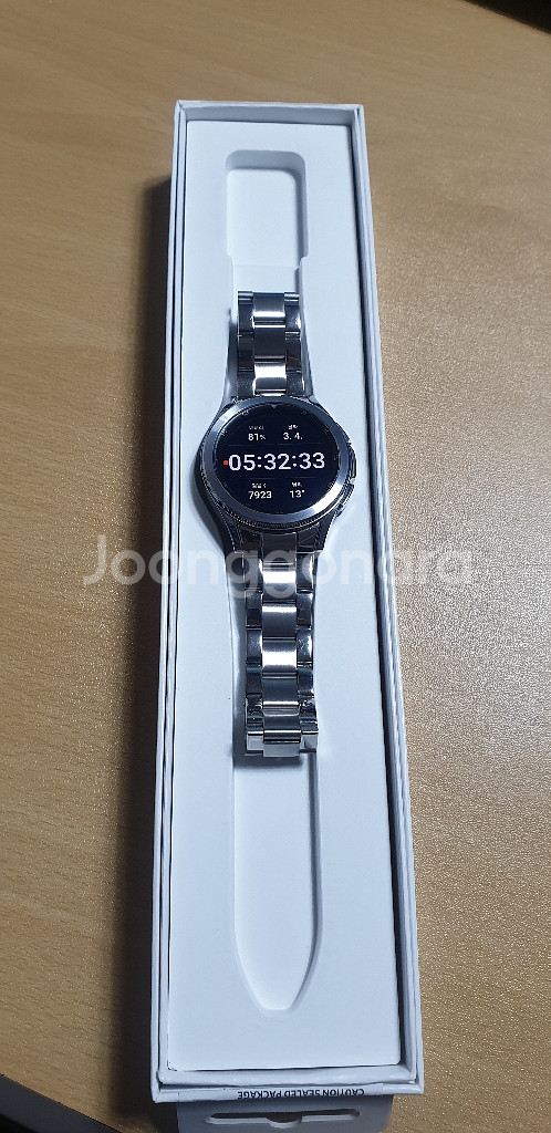 갤럭시워치4 클래식 42mm 스텐 실버--1