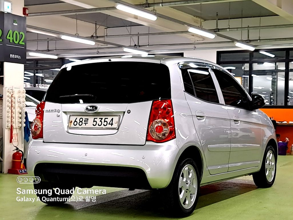 뉴모닝 은색 휘발유 오토--1