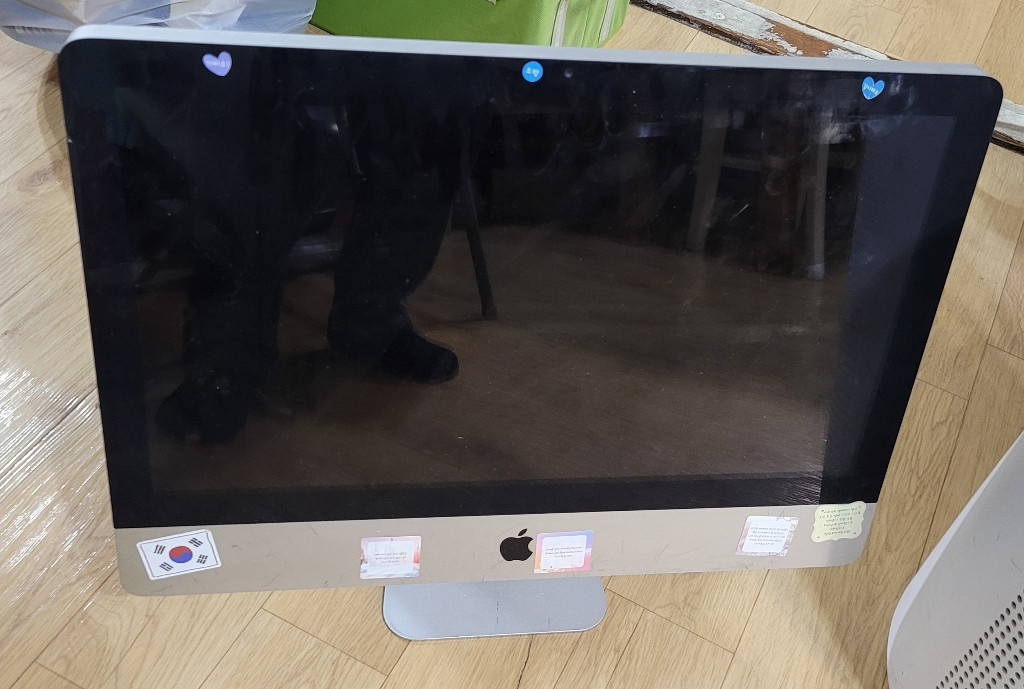 아이맥 부품용 2010년 21.5인치--0