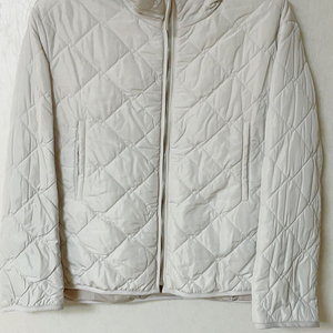 구호 간절기 패딩판매합니다.