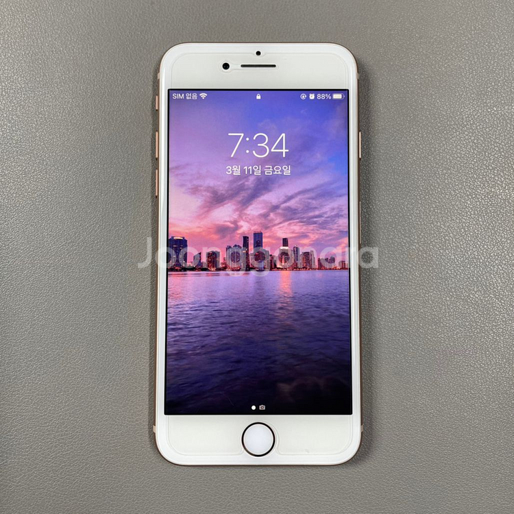 아이폰 8 256G--0