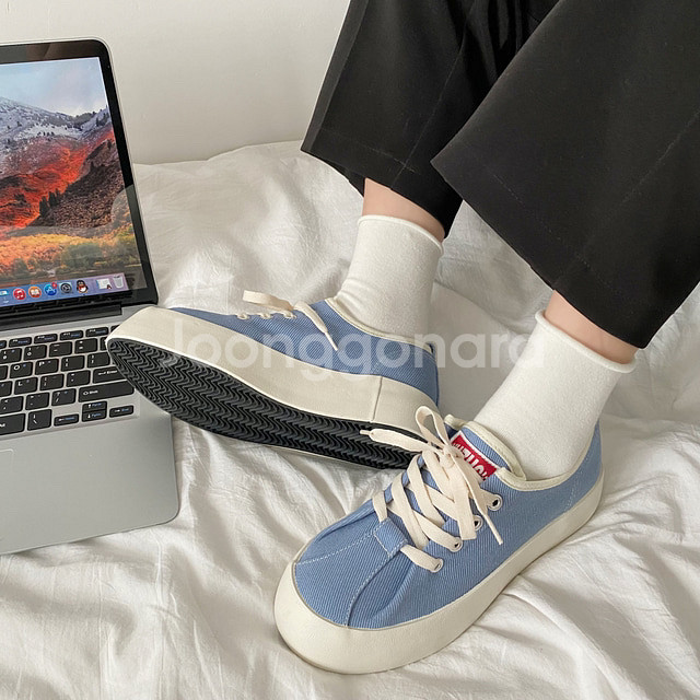 스니커즈,키높이,여자운동화,230,240,250,235--8