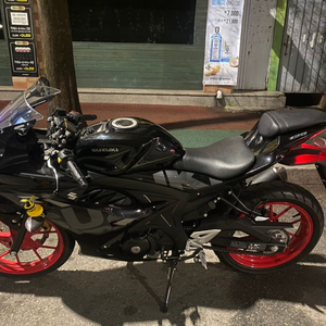 스즈키 gsxr125 21년식 블랙