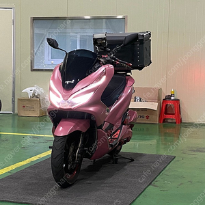 [판매] 혼다 PCX125 2019년형 22.000km 깔끔한튜닝차량 판매합니다.