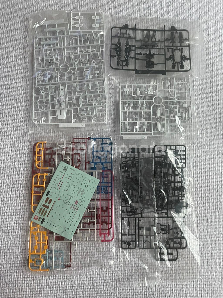 반다이 RG RX-78-2 건담--4