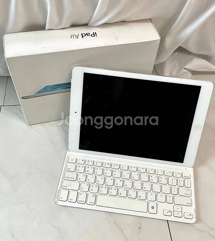 아이패드에어128GB 셀룰러+로지텍거치대키보드+케이스--4