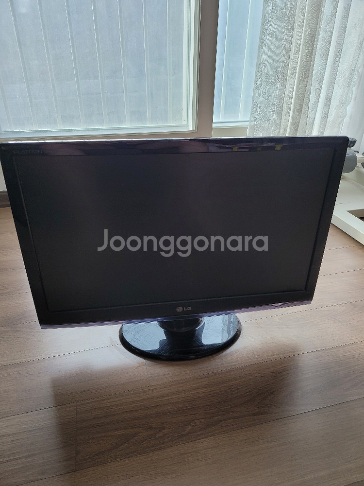 LG 27인치 모니터 팔아요--0