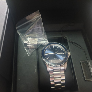 해밀턴 재즈마스터 데이저스트 씨뷰 쿼츠 42mm 팜니다