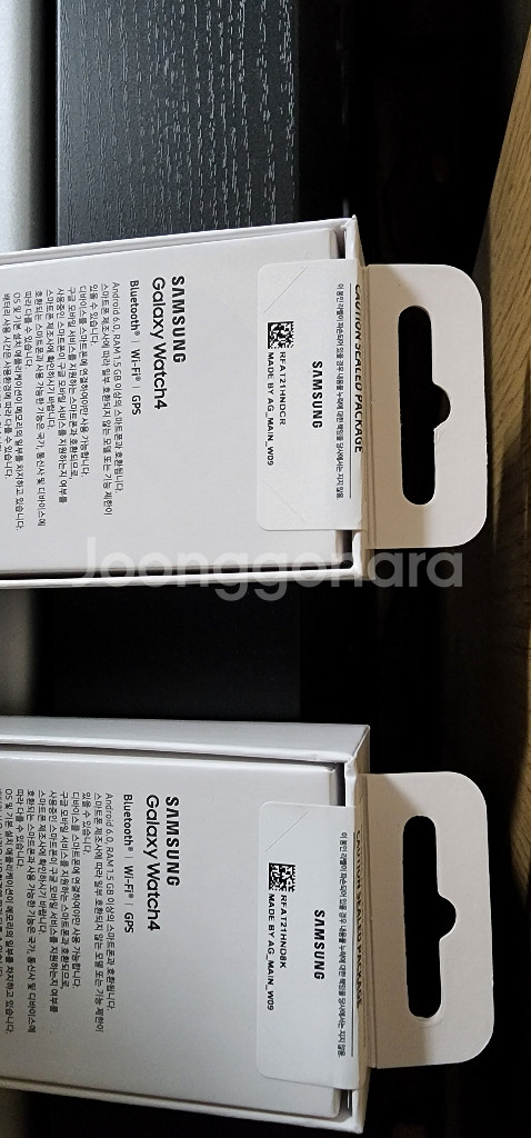 갤럭시워치4 40mm 블루투스 미개봉 실버 팝니다.--1