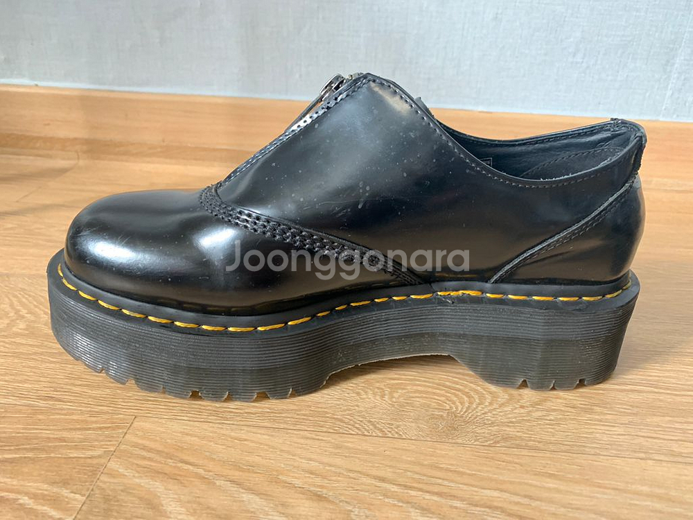 닥터마틴 레트로 1461 쿼드 폴리쉬드 스무스 블랙--3