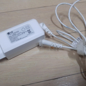 LG 노트북 어댑터 19V 2.1A 3.0x1.0 1.