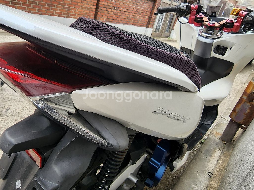 2018년식 혼다 PCX125 팝니다--2