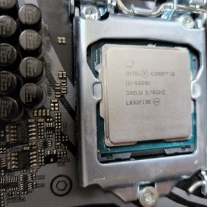 인텔 i5 9600k