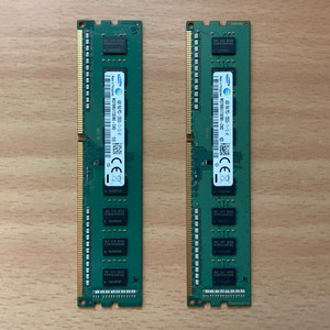 삼성 ddr3 4gb 12800 램 2개 팝니다.