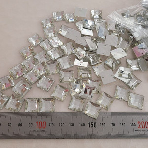 큐빅장식 정사각 15미리 160개 일괄
