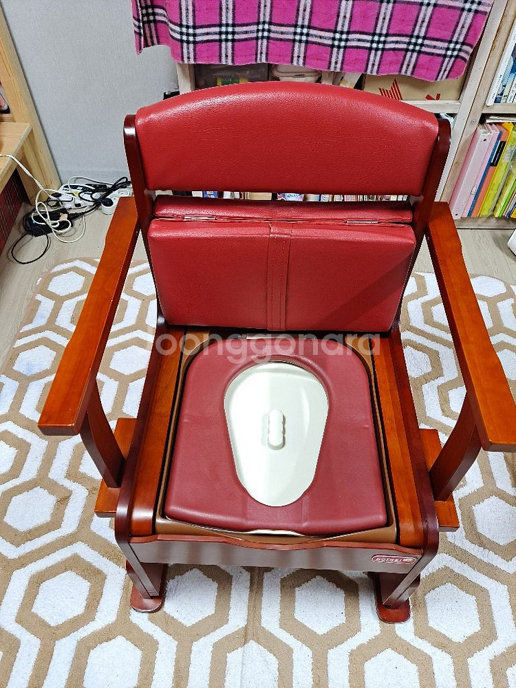 노인 쓰러짐 방지 & 이동변기 의자--3