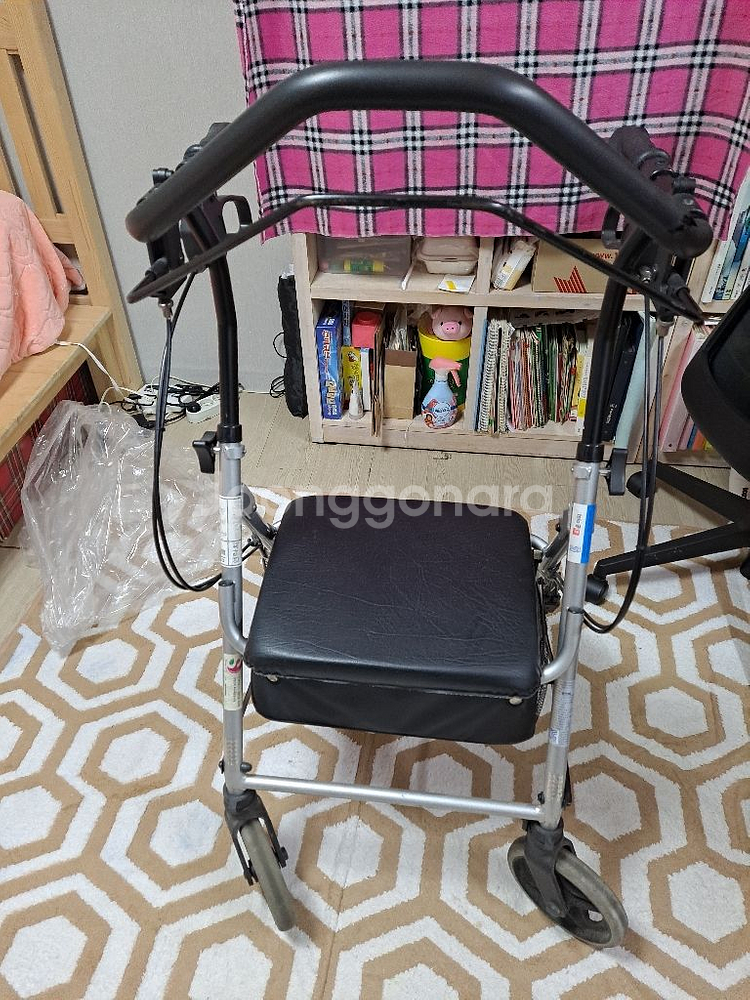 어르신 보행기--1