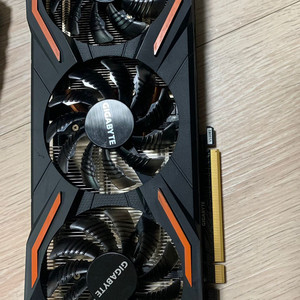 기가바이트 gtx1080 8g 팝니다