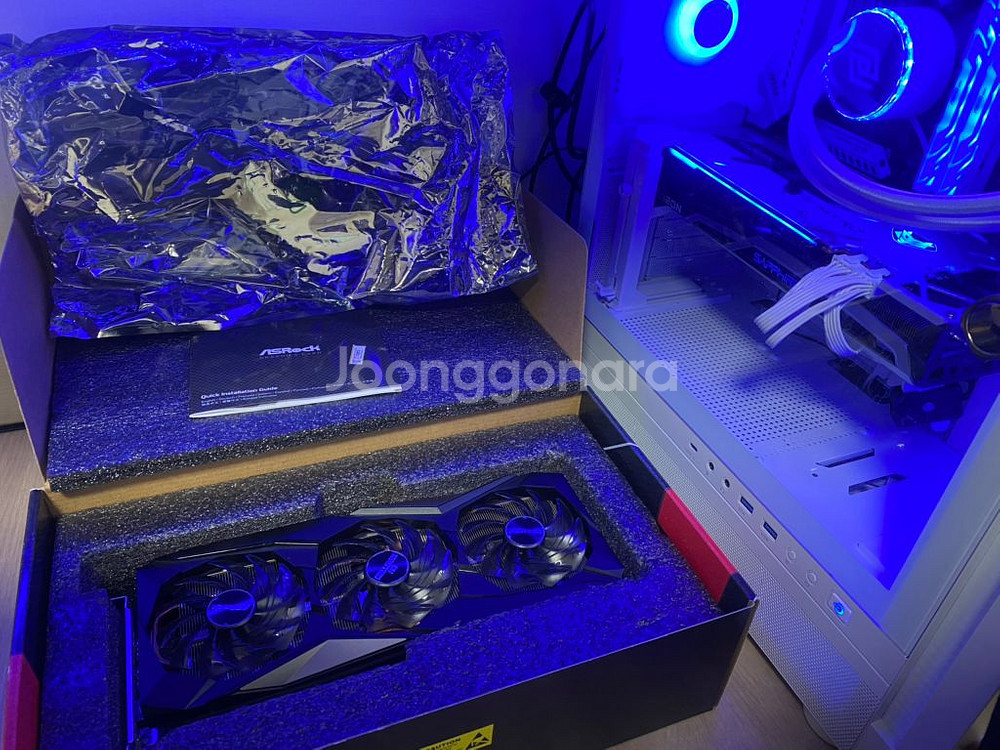 그래픽카드 라데온 6700xtb 팝니다--1