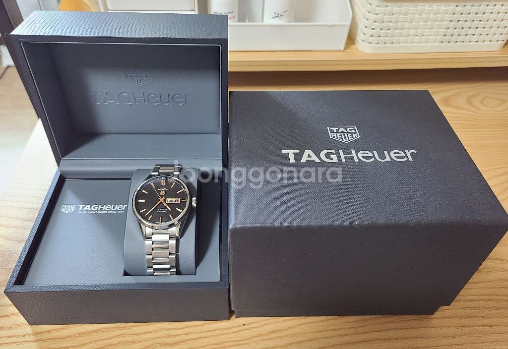 태그호이어 까레라 칼리버5 로즈골드 WAR201C--1