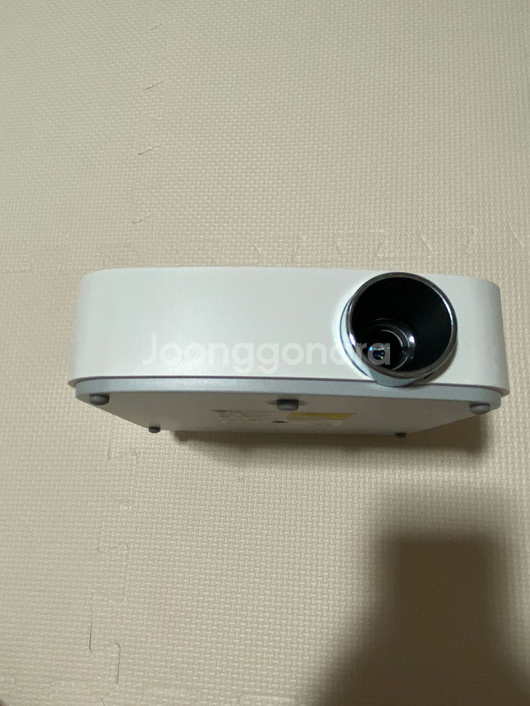 lg 씨네빔 pf50ks 팝니다 (삼각대 스크린 포함)--3