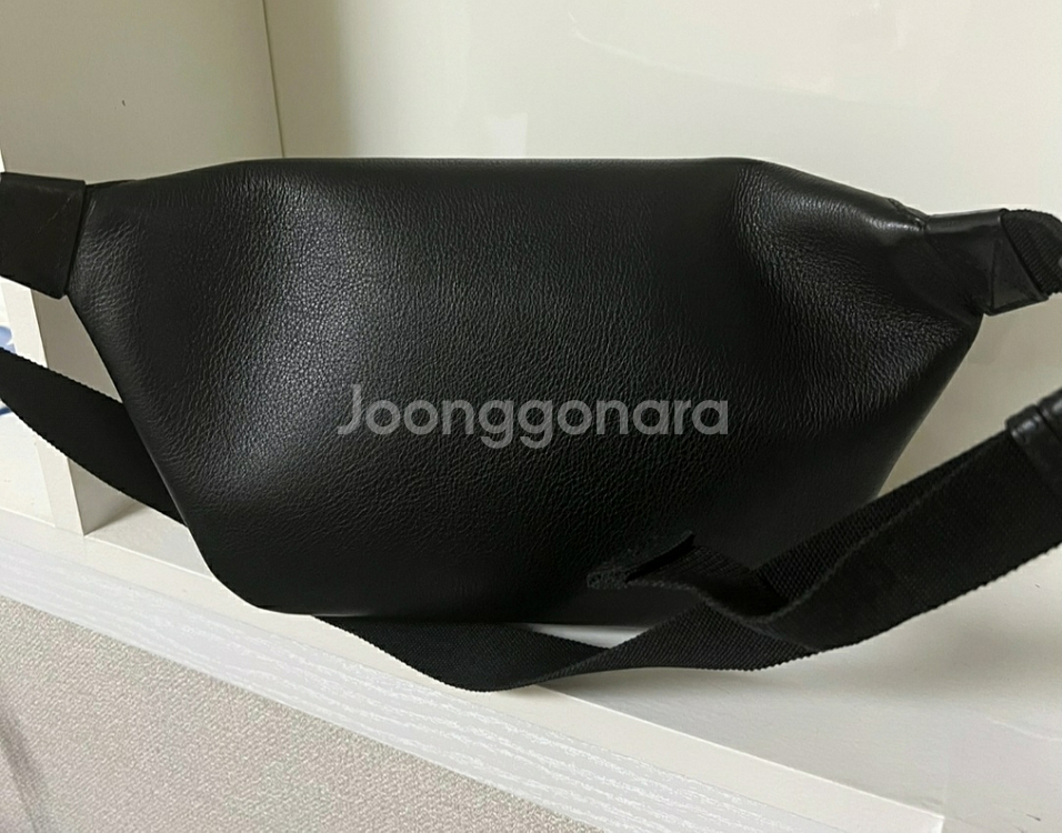 발렌시아가 가죽힙색--1