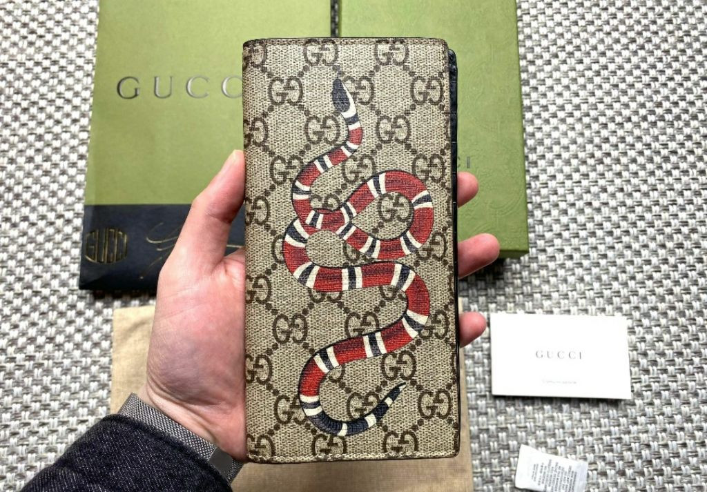 구찌 스네이크 장지갑--1