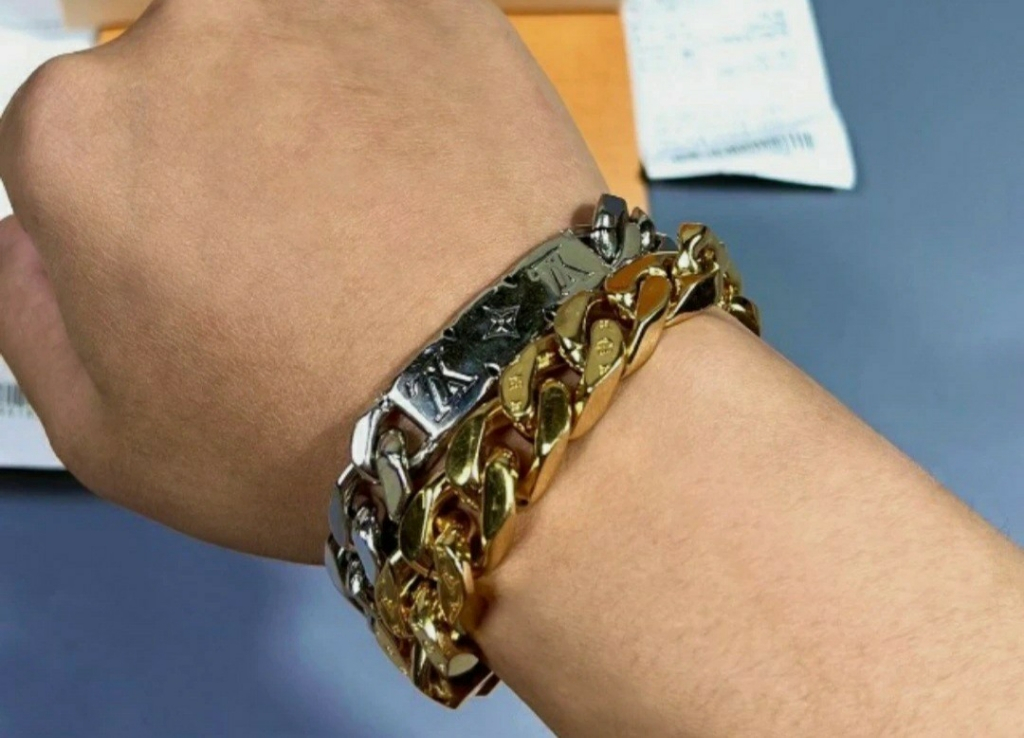 루이비통 실버 모노그램 팔찌--2