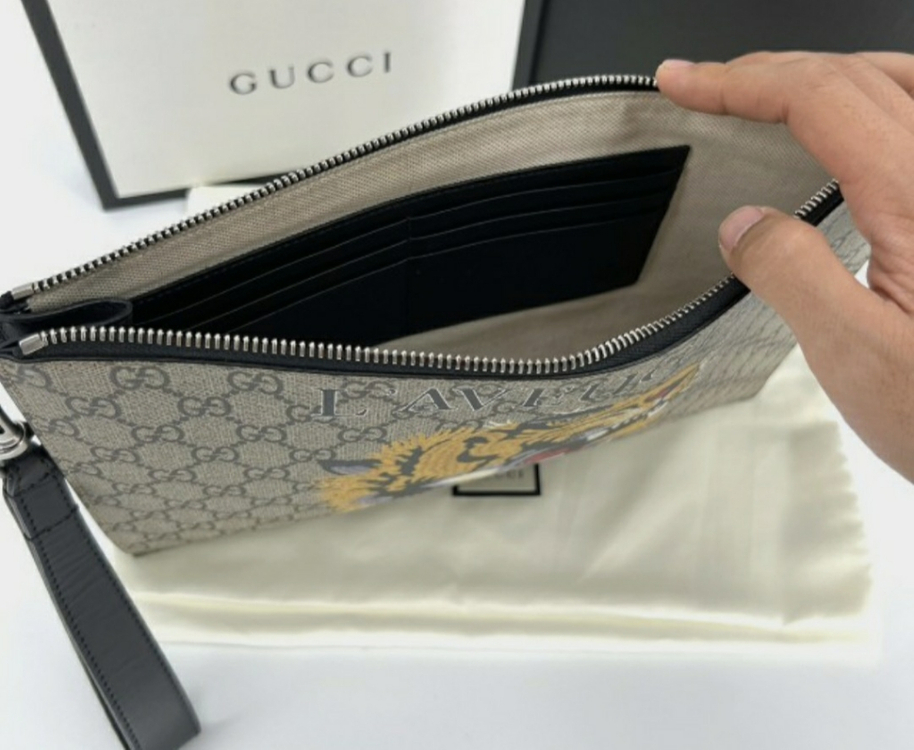 구찌 타이거 수프림 클러치--3