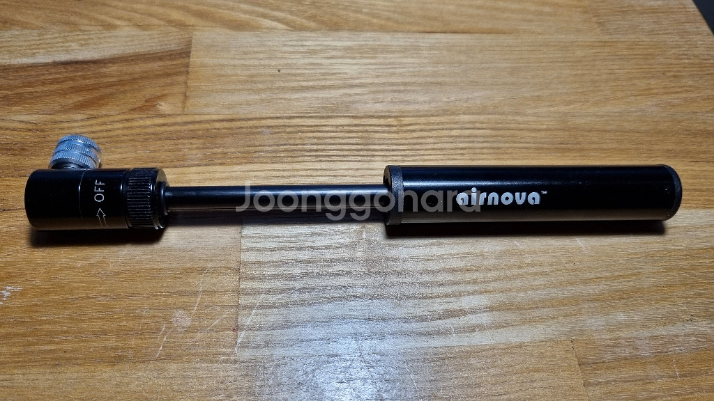 에어노바 CO2 인젝터 겸용 휴대용 자전거 미니 펌프--1