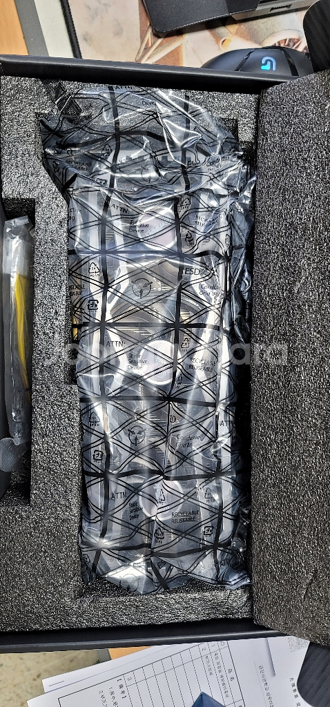 이엠텍 RTX3070블랙에디션--3