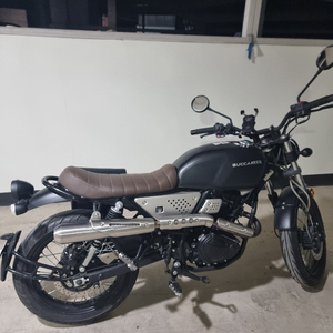 오토바이 부캐너 125cc 21년식