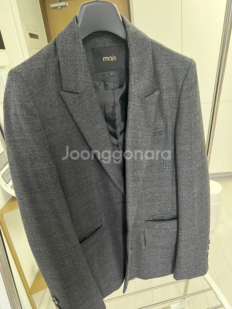 (maje) 차콜 세미정장 자켓 (55size)--1