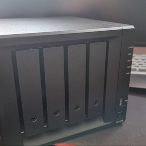 시놀로지 synology nas 918+ 8Tb Hdd