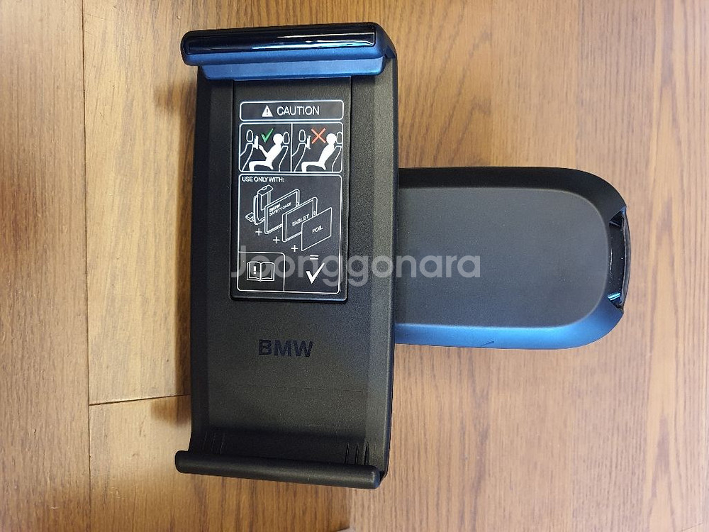 BMW 정품 테블릿 거치대(부품 3개)--2